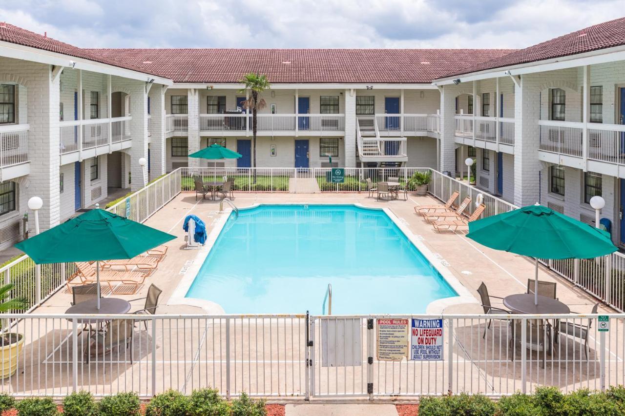 Studio 6 Baytown, Tx - Garth Road Екстер'єр фото