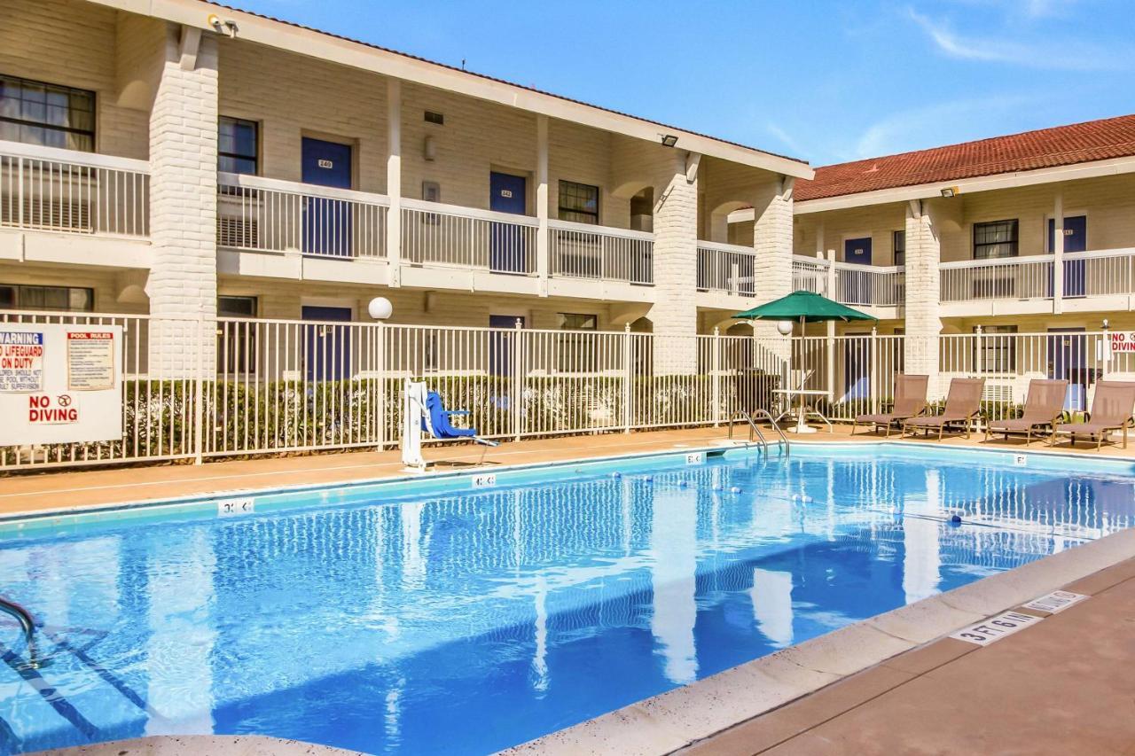 Studio 6 Baytown, Tx - Garth Road Екстер'єр фото