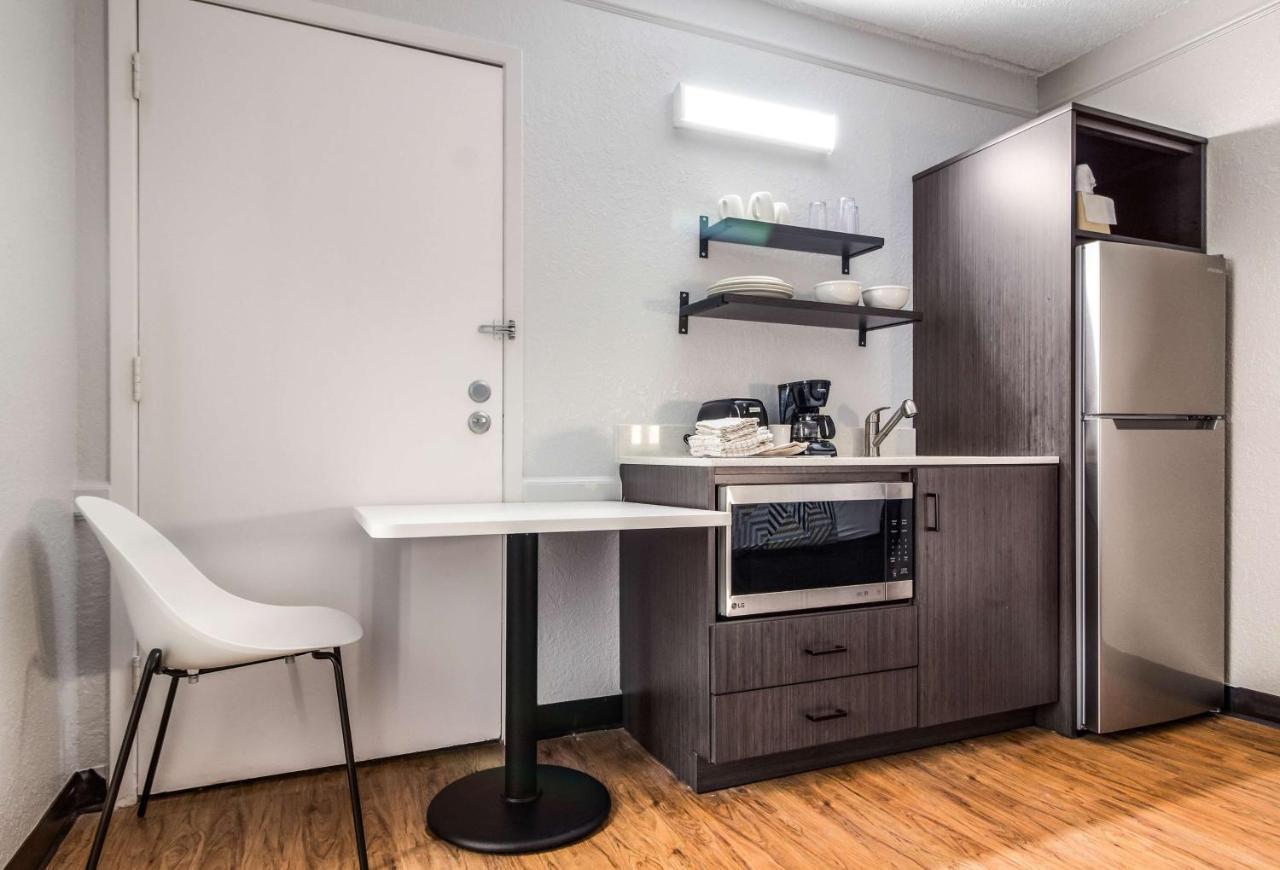 Studio 6 Baytown, Tx - Garth Road Екстер'єр фото