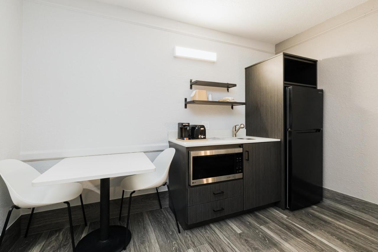 Studio 6 Baytown, Tx - Garth Road Екстер'єр фото